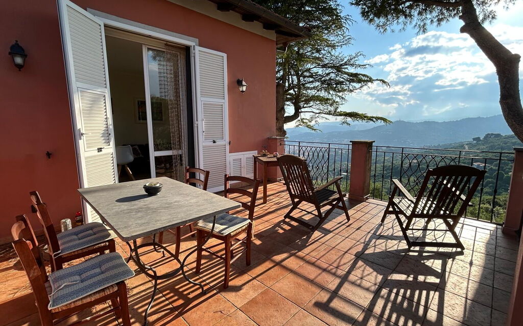 Residenza Gorleri - Accommodation:&nbsp;Residenza Gorleri 2: Balcony / Terrace / Patio, Building Exterior, Outdoor, Scenic View