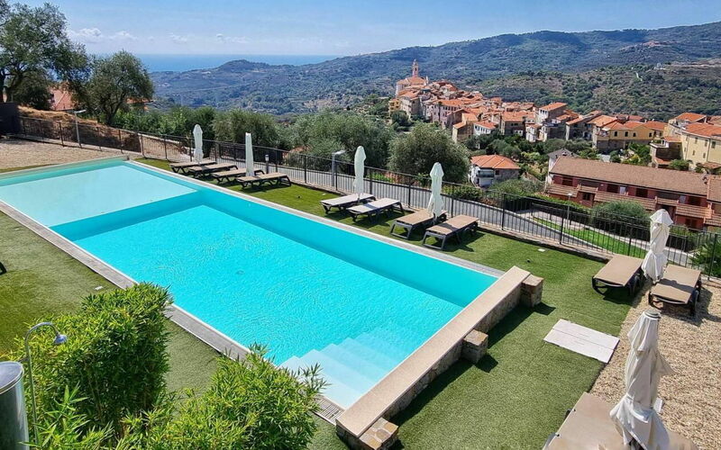 Holiday homes with Pool